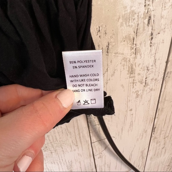 Sadie & Sage Black Flounce Bralette Size Medium Light Support Soft Pull On - Picture 6 of 7